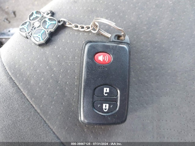 Toyota Prius Two 2015 JTDKN3DU1F0452458 Image 11