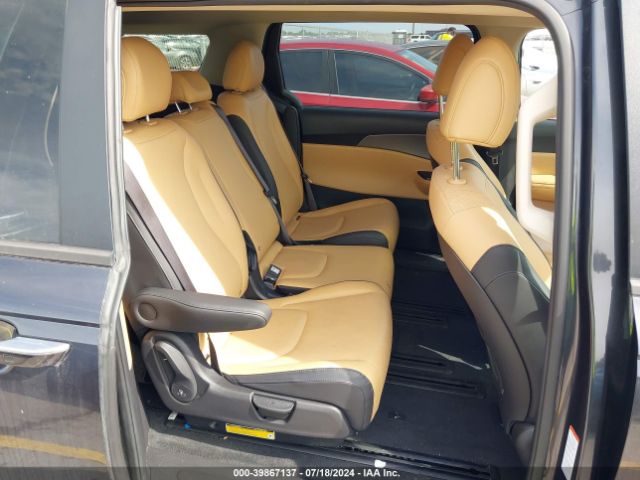 KNDNB4H39N6169542 KIA Carnival Mpv Lx Seat Package