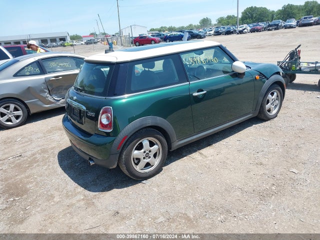 2011 MINI COOPER WMWSU3C50BT095907 Photo 3