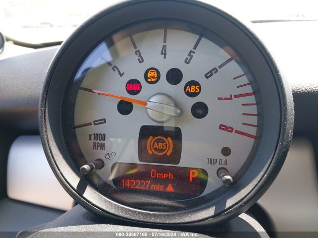 2011 MINI COOPER WMWSU3C50BT095907 Photo 6