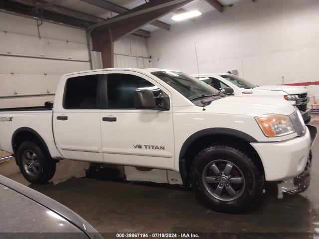 Nissan Titan Pro-4x 2014 1N6BA0EC2EN507742 Image 13
