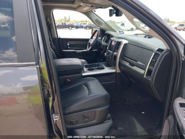 1C6RR6NMXJS244571 RAM 1500 Laramie  4x2 5'7 Box