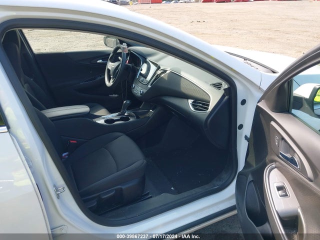Chevrolet MALIBU LT 2019 1G1ZD5ST7KF149143 Image 5