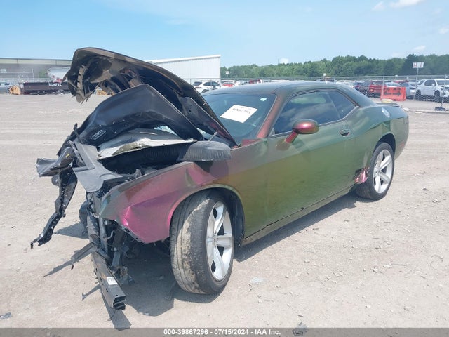 Dodge Challenger Sxt 2018 2C3CDZAG5JH132254 Image 2