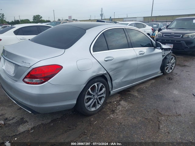 55SWF4KB7HU182242 Mercedes-Benz C 300 4matic/luxury 4matic/sport 4matic