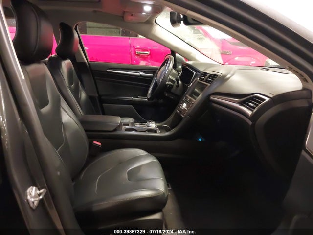 Продажа на аукционе авто 2019 Ford Fusion Titanium, vin: 3FA6P0D98KR184305, номер лота: 39867329