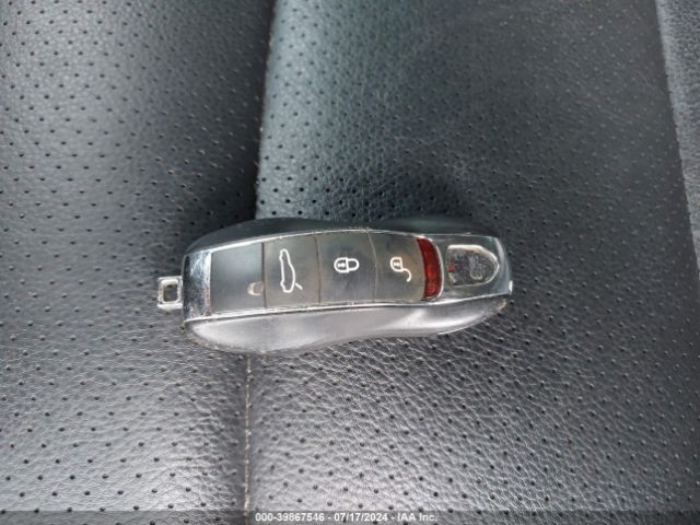 WP0AA2A71FL002372 Porsche PANAMERA 4