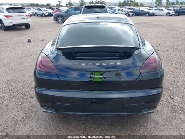 WP0AA2A71FL002372 Porsche PANAMERA 4