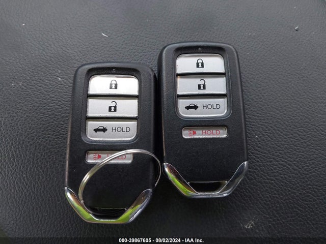 1HGCV1F30NA068338 Honda Accord Sport