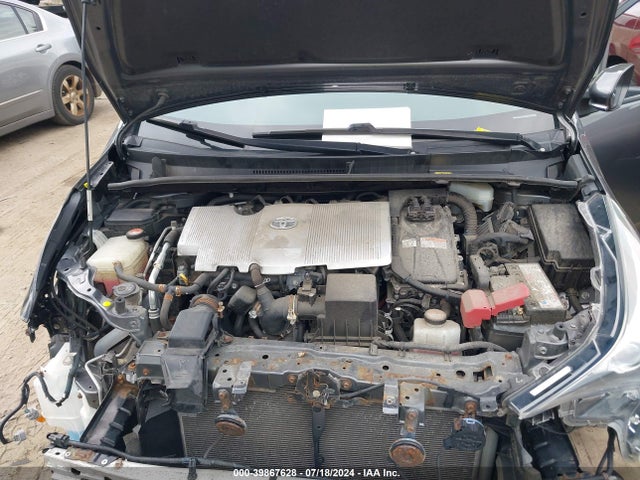 Toyota Prius Two 2016 JTDKBRFU3G3002142 Image 10