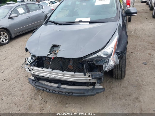 Toyota Prius Two 2016 JTDKBRFU3G3002142 Image 13