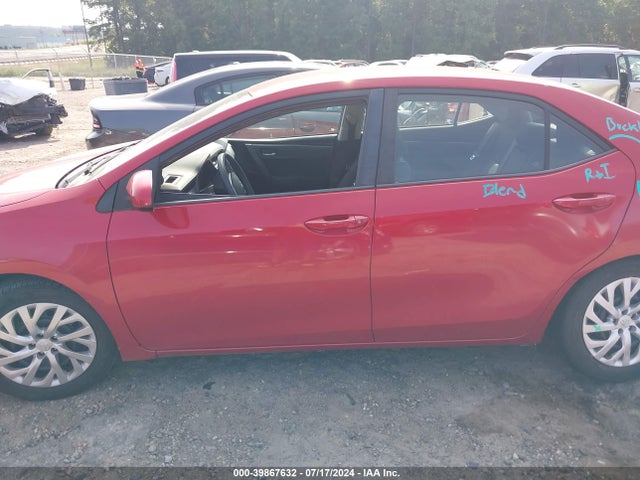Toyota COROLLA LE 2018 5YFBURHE8JP826751 Image 15