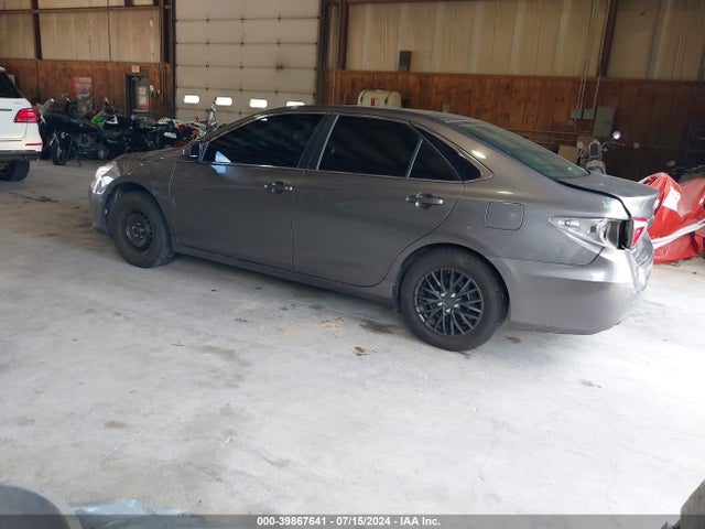 Toyota CAMRY LE 2015 4T4BF1FK0FR478069 Image 3