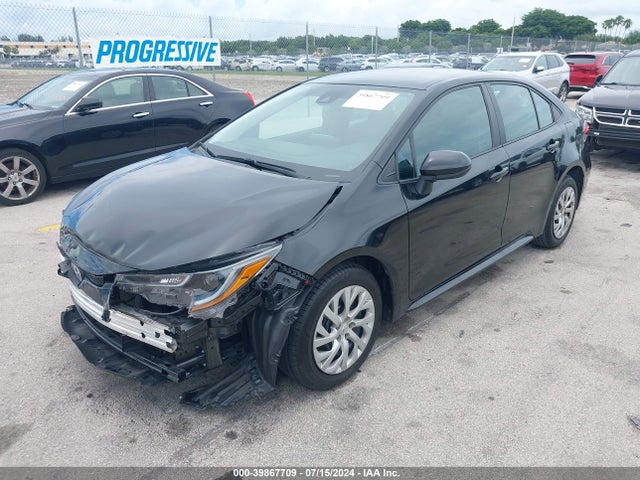 Toyota COROLLA LE 2022 5YFEPMAEXNP364197 Image 2