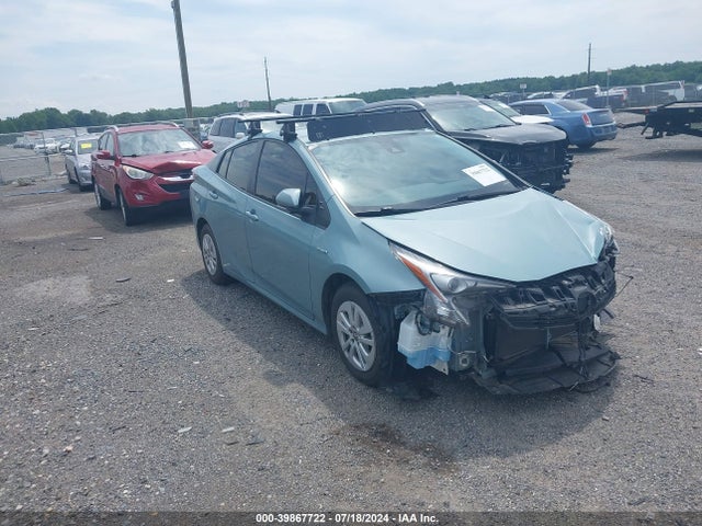 Toyota Prius Two 2017 JTDKBRFUXH3038511 главное изображение