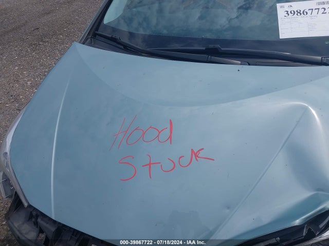 Toyota Prius Two 2017 JTDKBRFUXH3038511 Image 10
