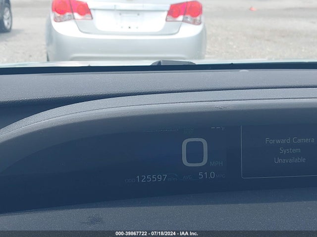 Toyota Prius Two 2017 JTDKBRFUXH3038511 Image 15