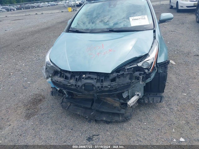 Toyota Prius Two 2017 JTDKBRFUXH3038511 Image 6