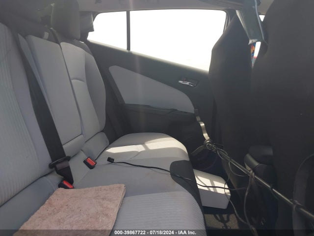 Toyota Prius Two 2017 JTDKBRFUXH3038511 Image 8