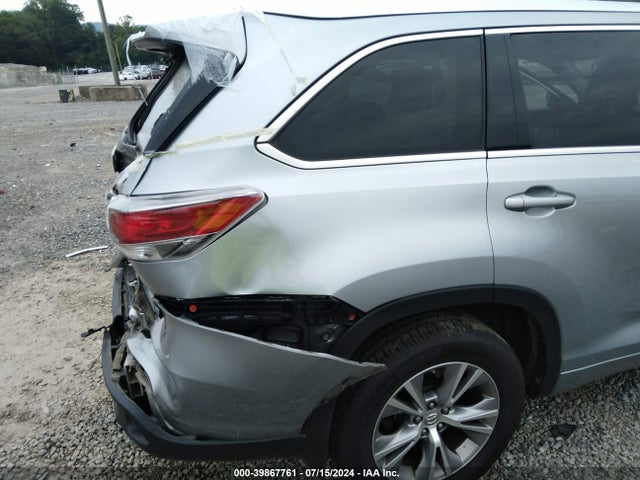 Toyota Highlander Xle V6 2015 5TDJKRFH5FS091353 Image 17