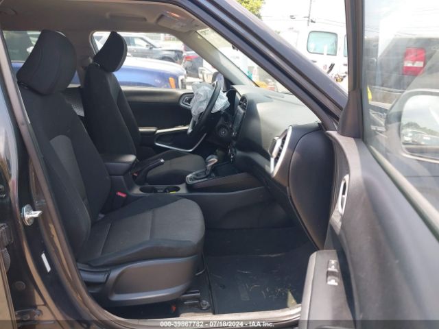 KNDJ23AU5L7073538 KIA SOUL LX