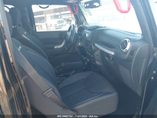 1C4HJWFGXEL210411 Jeep Wrangler Unlimited Rubicon