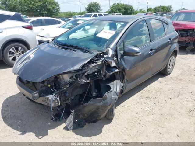 JTDKDTB32G1118822 Toyota Prius C One