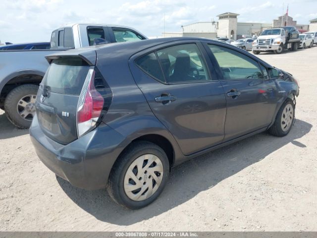 JTDKDTB32G1118822 Toyota Prius C One