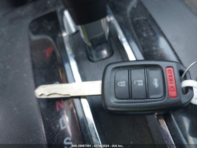 1HGCR2F38FA124327 Honda ACCORD LX