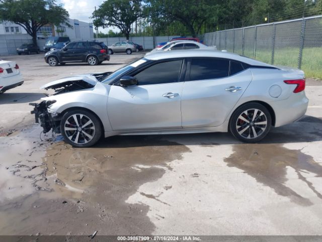 1N4AA6AP3JC371305 Nissan Maxima 3.5 S
