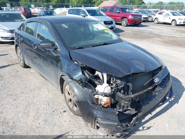 2019 3KPF24AD4KE021358 main image