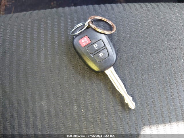 Toyota Rav4 Xle 2015 JTMRFREVXFJ038918 Image 11