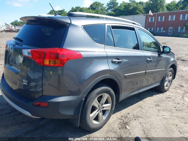 Toyota Rav4 Xle 2015 JTMRFREVXFJ038918 Image 4