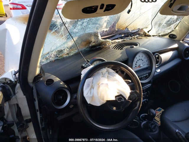 2012 MINI COOPER WMWSU3C50CT256774 Photo 6