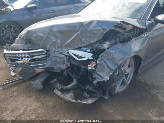 WAUSNAF54JA001373 Audi A5 2.0t Premium