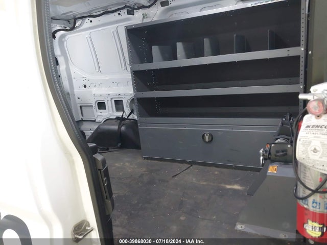 Ford Transit-150 2019 1FTYE1ZMXKKB38538 Image 8