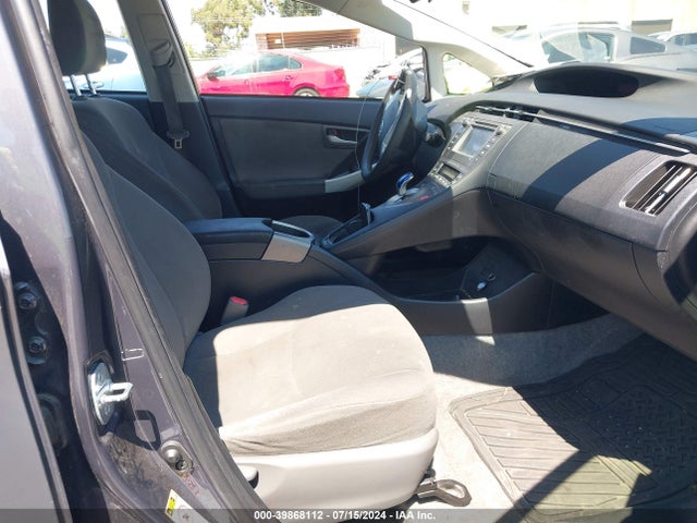 Toyota Prius Two 2015 JTDKN3DU7F1928562 Image 5
