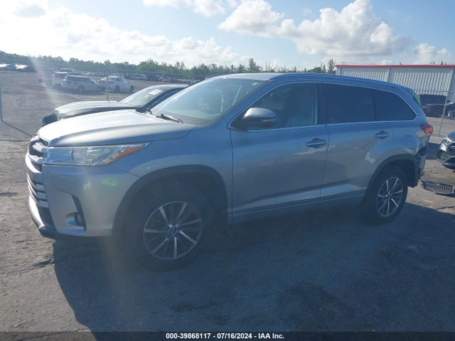 Toyota Highlander Xle 2018 5TDKZRFHXJS529969 Image 14