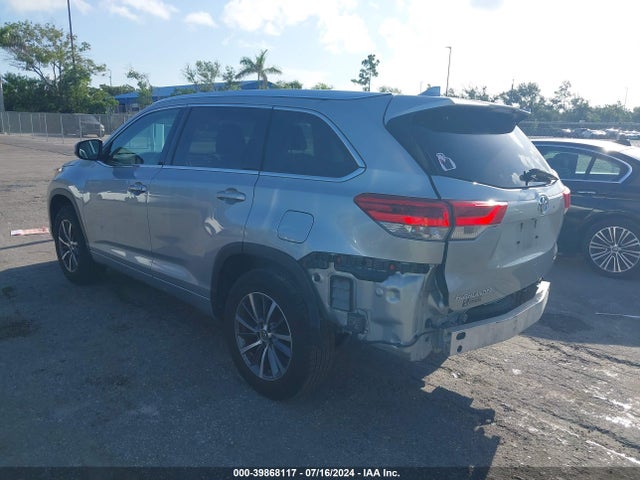 Toyota Highlander Xle 2018 5TDKZRFHXJS529969 Image 6