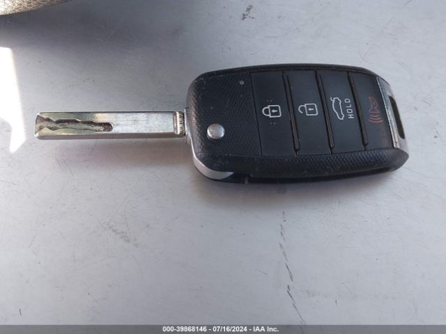 3KPA24AB7KE232904 KIA RIO S