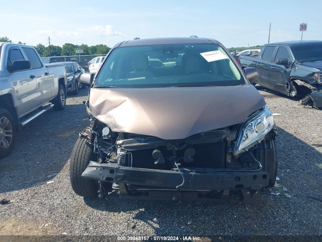 Toyota Sienna Le 8 Passenger 2018 5TDKZ3DC8JS955714 Image 12
