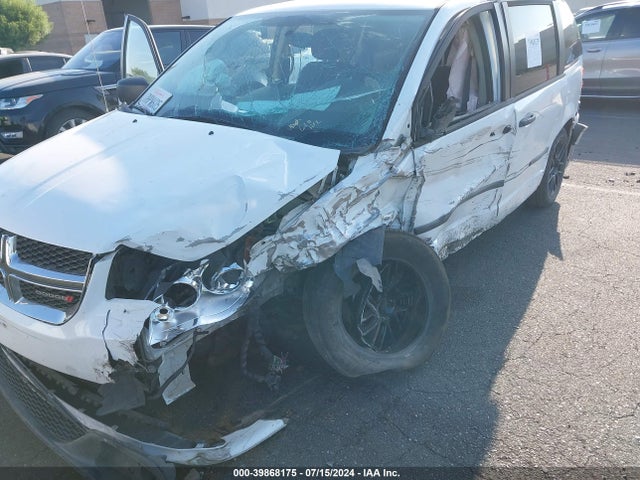 2C4RDGBG9FR558202 Dodge Grand Caravan American Value Pkg