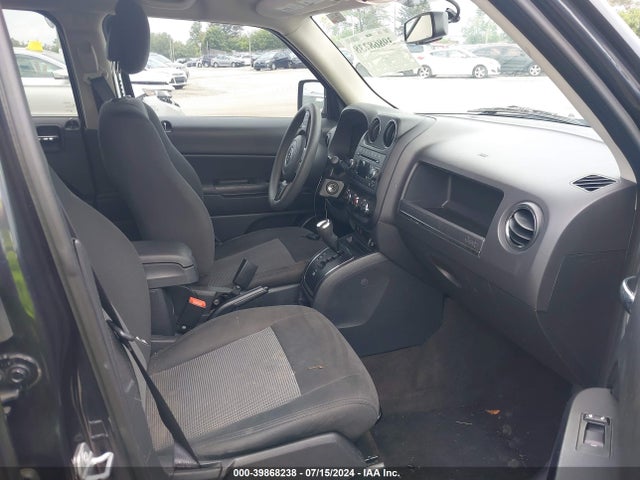 1C4NJPBA8FD341682 Jeep Patriot Altitude Edition