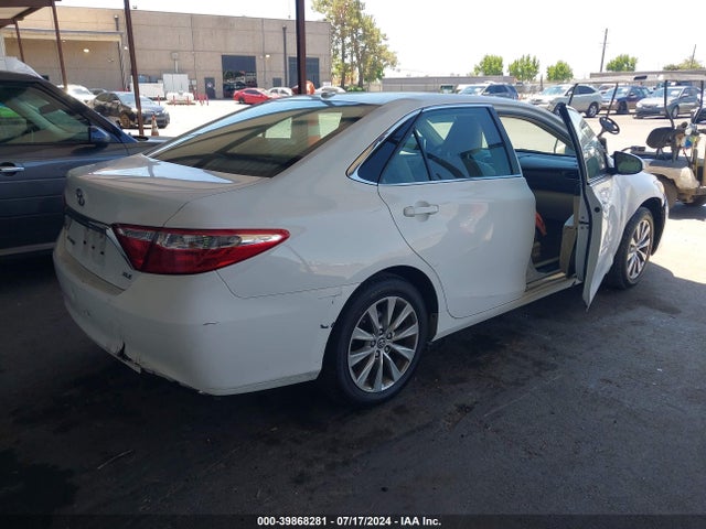 Toyota CAMRY XLE 2015 4T1BF1FK6FU072100 Image 4