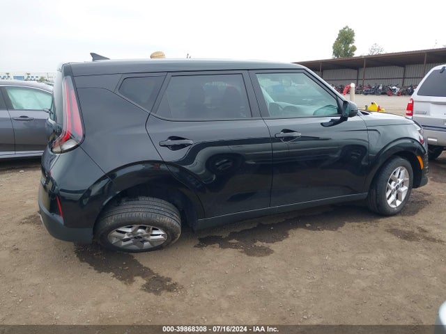KIA SOUL LX 2023 KNDJ23AU4P7862088 Image 13