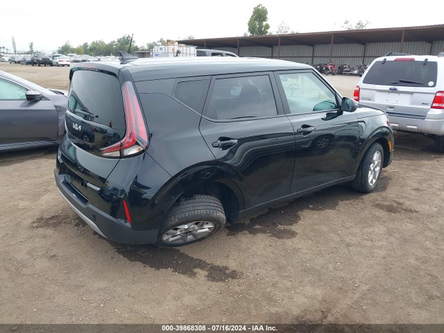 KIA SOUL LX 2023 KNDJ23AU4P7862088 Image 4
