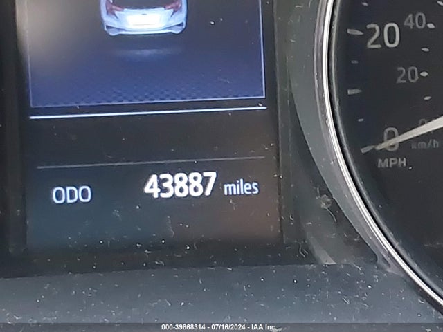 Toyota C-HR LE 2020 JTNKHMBX8L1067779 Image 16