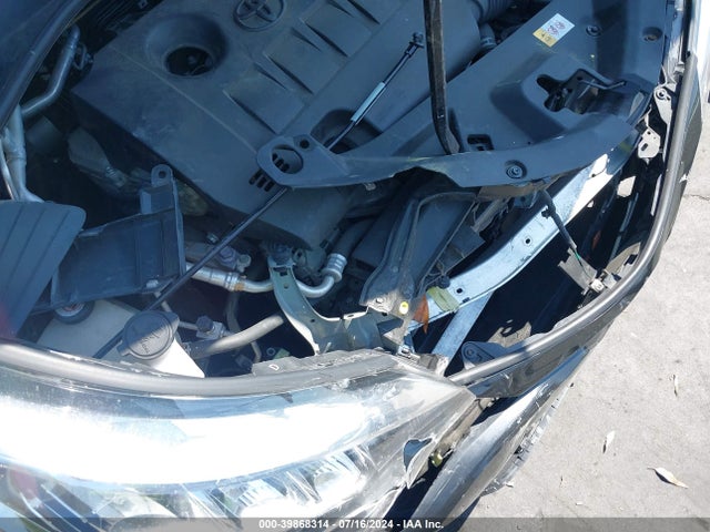 Toyota C-HR LE 2020 JTNKHMBX8L1067779 Image 18