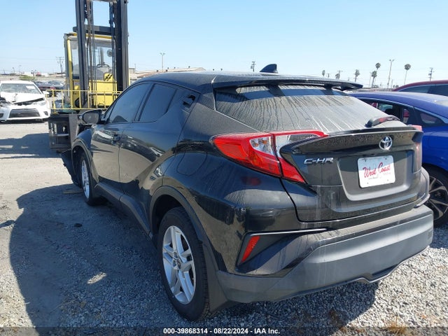 Toyota C-HR LE 2020 JTNKHMBX8L1067779 Image 3