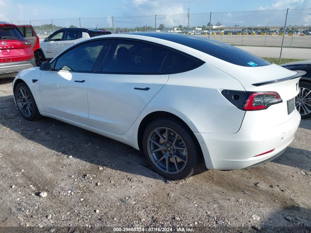 2022 TESLA MODEL 3 5YJ3E1EA3NF193677 Photo 2